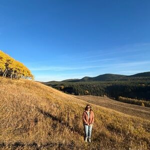 Meet your Posher, Raquel